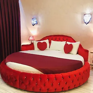English Home Hotel Tbilisi Отель Тбилиси